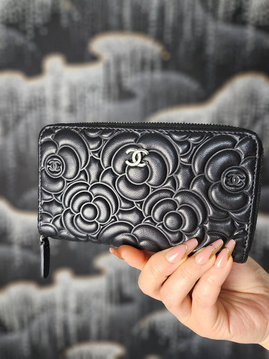 Chanel 2019 Black Lambskin Camellia Wallet/Coin Purse